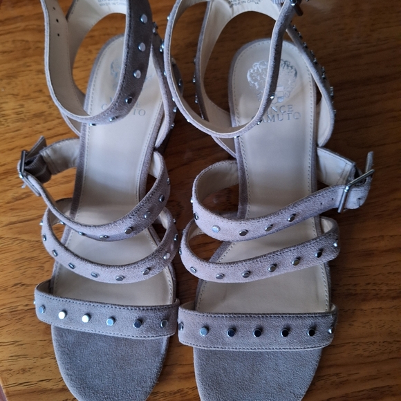 Vince Camuto suede beige bock heel sandals. Brand new without tag. - Picture 4 of 6